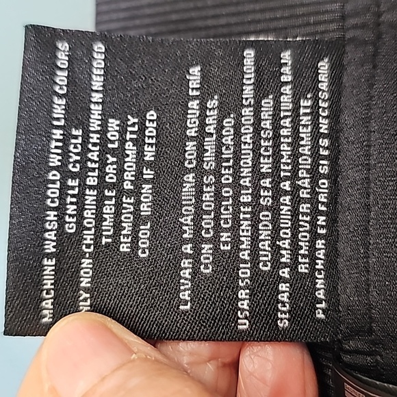 32-degree women's black skort. Size XL. Wide stretch waist. 2 pockets. - Picture 7 of 11